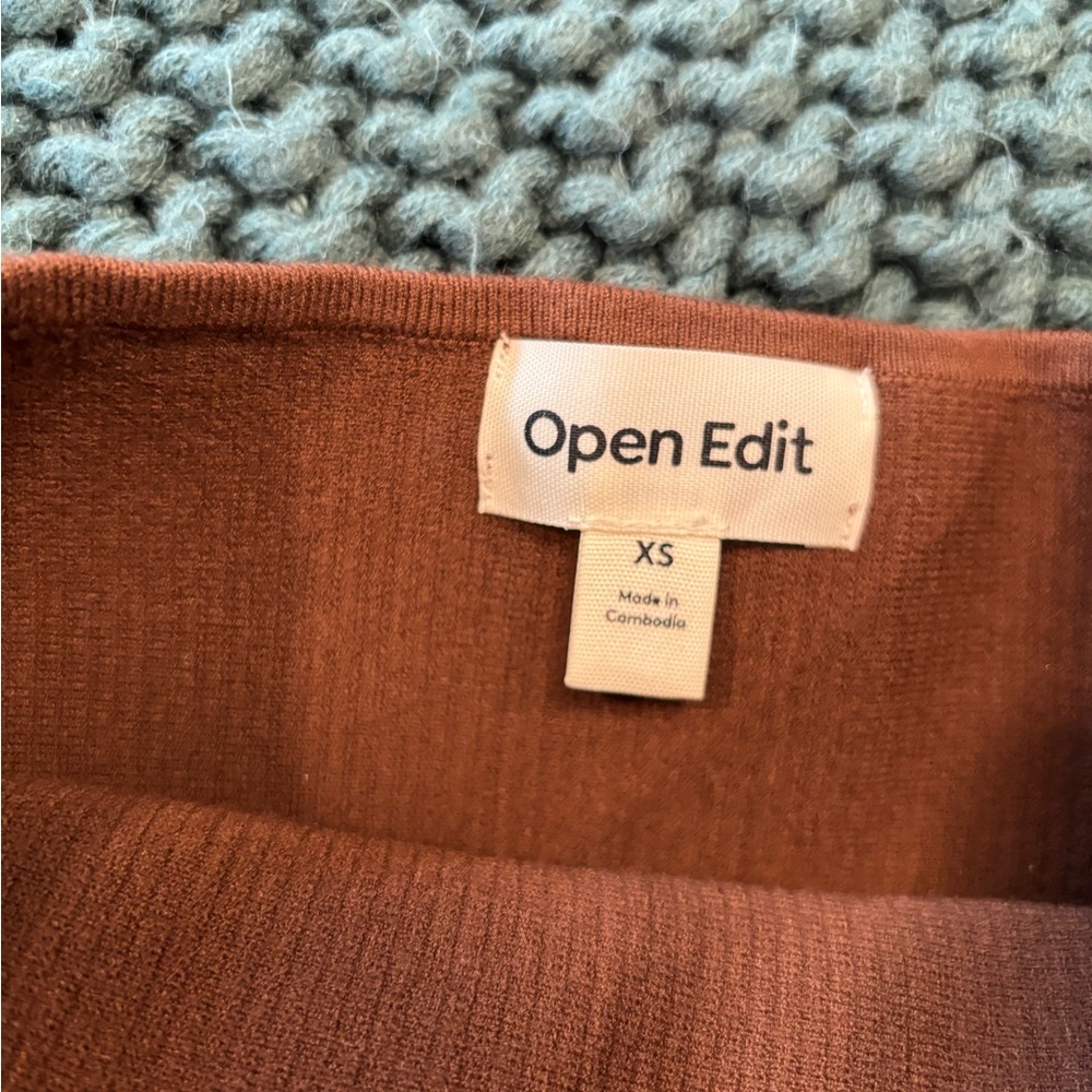 Brown Ribbed Open Edit Tube Top - Picture 3 of 3